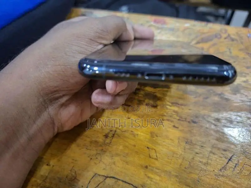 Apple iPhone 11 Pro (Used)