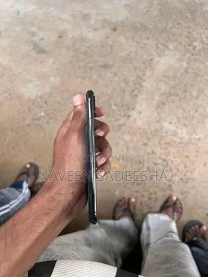 Apple iPhone X (Used)