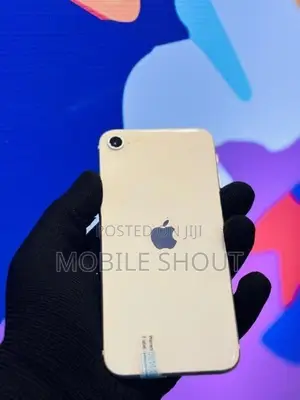 Apple iPhone SE 2 (Used)