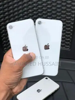 Apple iPhone SE 2 128GB (Used)
