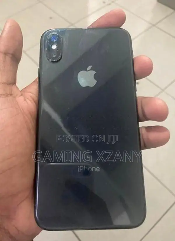Apple iPhone X (Used)