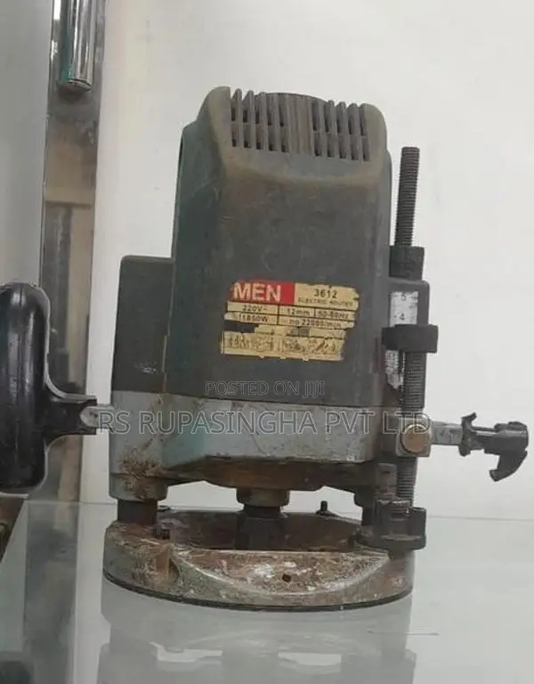 Men Router Machine
