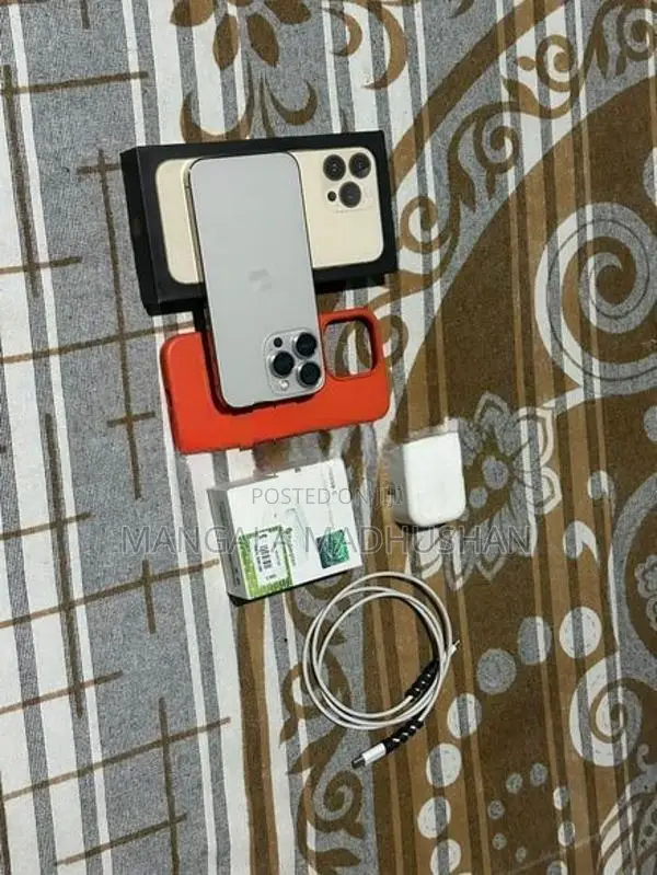 Apple iPhone 13 Pro (Used)