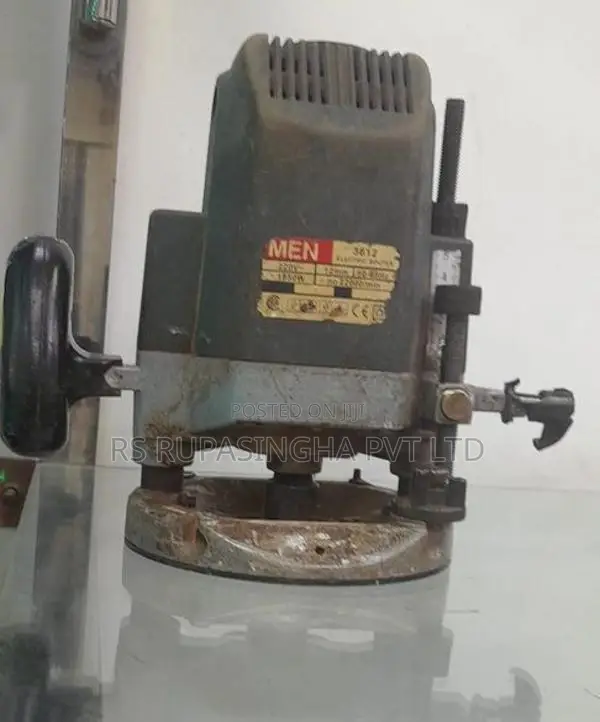 Men Router Machine