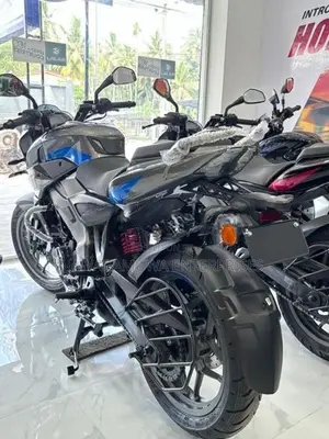 Bajaj Pulsar NS200 2026