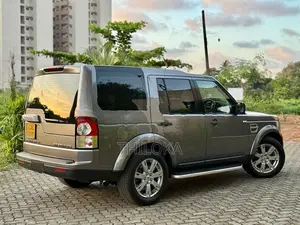 Land Rover Discovery 3.0 TDV6 Diesal 2014