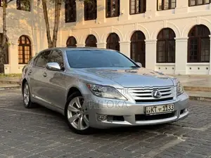 Lexus LS600h Long wheel 2011