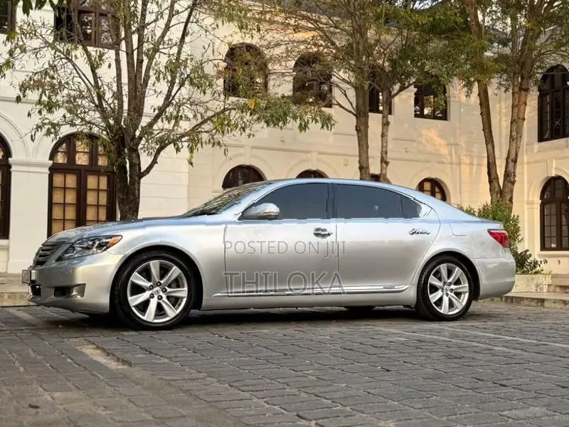 Lexus LS600h Long wheel 2011