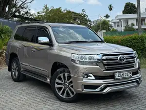 Toyota Land Cruiser Sahara Diesal 2015