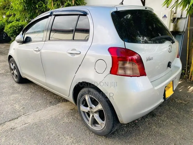 Toyota Vitz 2007