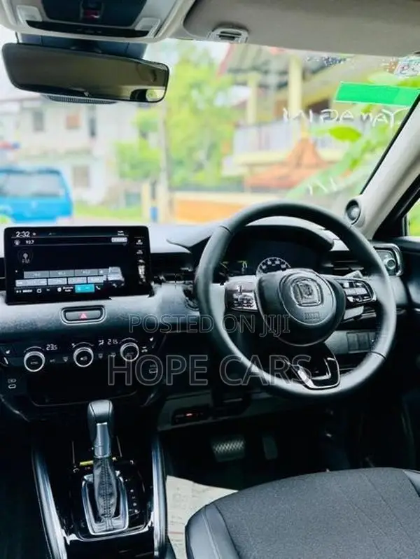 Honda Vezel Z premium 2026