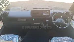 Mitsubishi Rosa HIGH ROOF BUS 2026