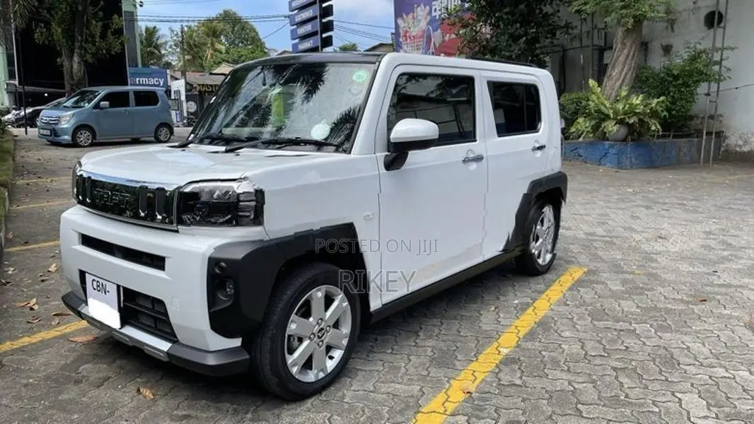 Daihatsu Taft G Chrome Venture 2024