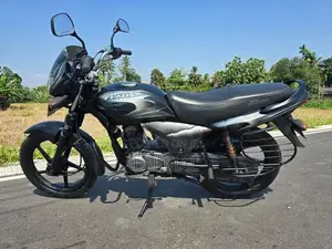 Bajaj Platina 100 2015