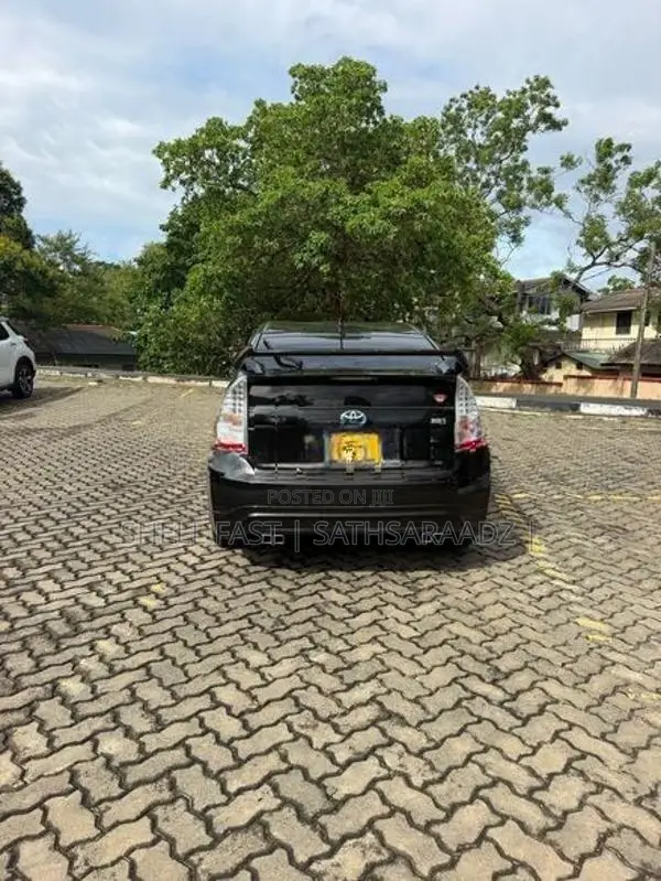 Toyota Prius S 2011