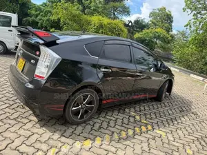 Toyota Prius S 2011