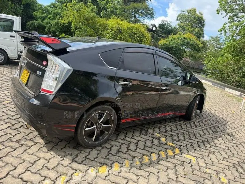 Toyota Prius S 2011