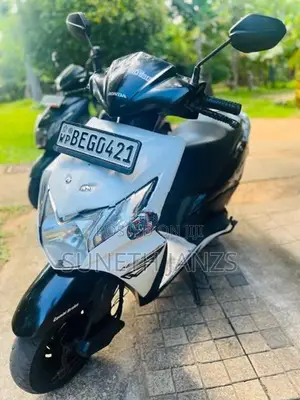 Honda Dio Black/White 2016