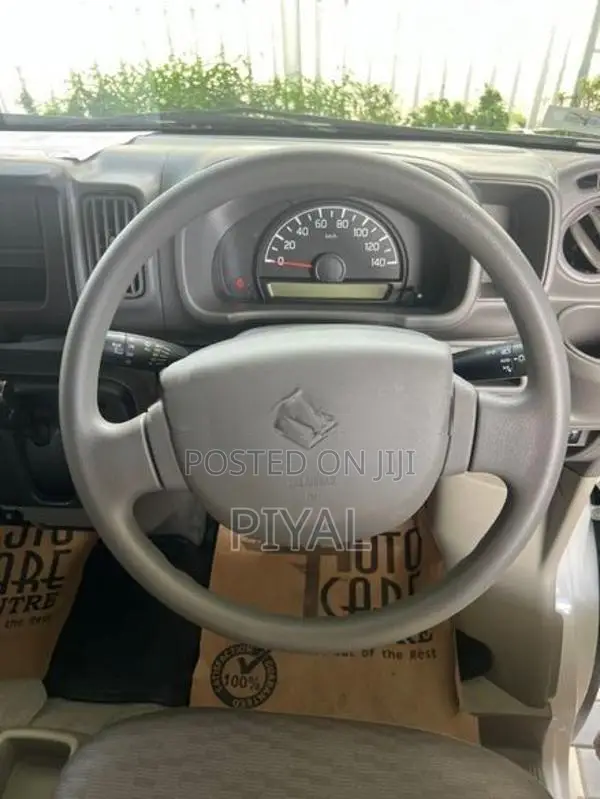 Suzuki Every 2023