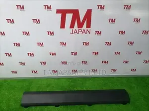 Suzuki Vitara Right Side Skating (Right Side)