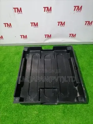 Isuzu Battery Cover