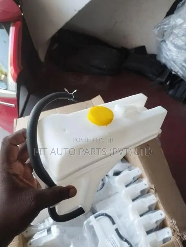 N16 Washer Tank