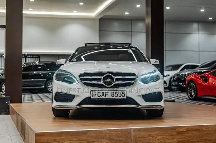 Mercedes Benz E300 AMG Premium Plus 2014