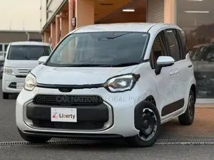 Toyota Sienta Hybrid Z (7-Seater) 2026