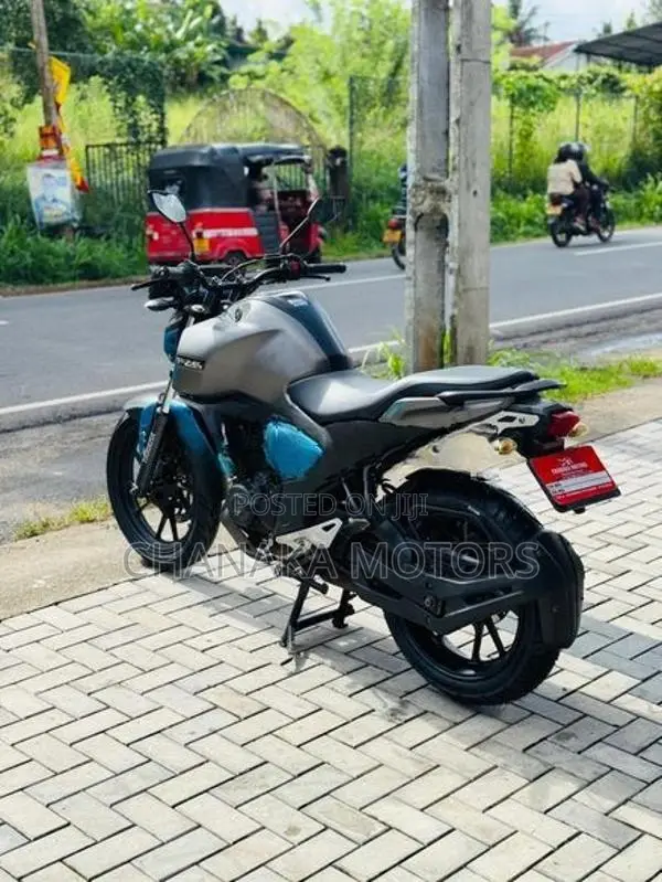 Yamaha FZS V3 Gray Mat 2019