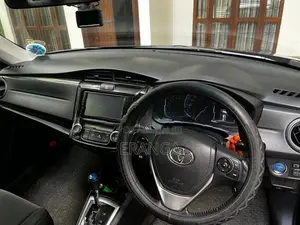 Toyota Axio 2015