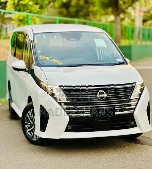Nissan Serena E POWER HIGHWAY 2025