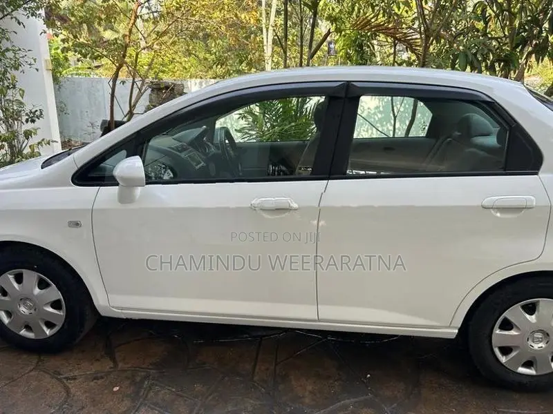 Honda Fit Aria 2007