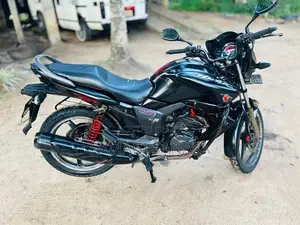 Hero Hunk 150R 2015