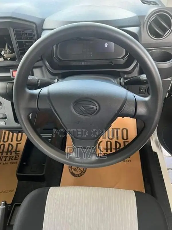 Daihatsu Mira L Grade 2024