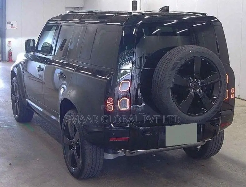 Land Rover Defender 110 2026