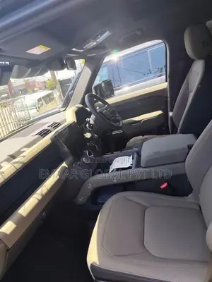 Land Rover Range 110 2024