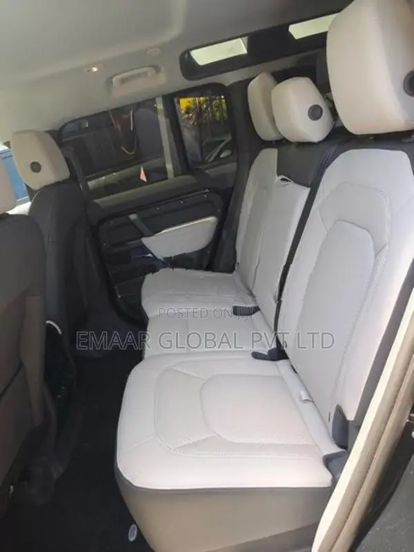 Land Rover Range 110 2024
