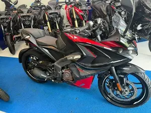 Bajaj Pulsar RS200 EFI 2026