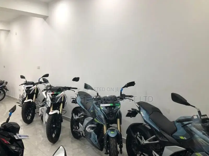 Bajaj Pulsar N160 Premium 2026