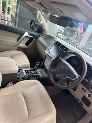 Toyota Land Cruiser Prado 150 2023