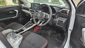 Toyota Raize Z HYBRID 1200CC 2026