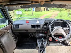 Nissan Sunny B12 1989