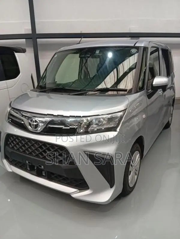 Toyota Roomy X 2023