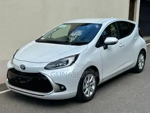 Toyota Aqua Z Highest Grade 2024