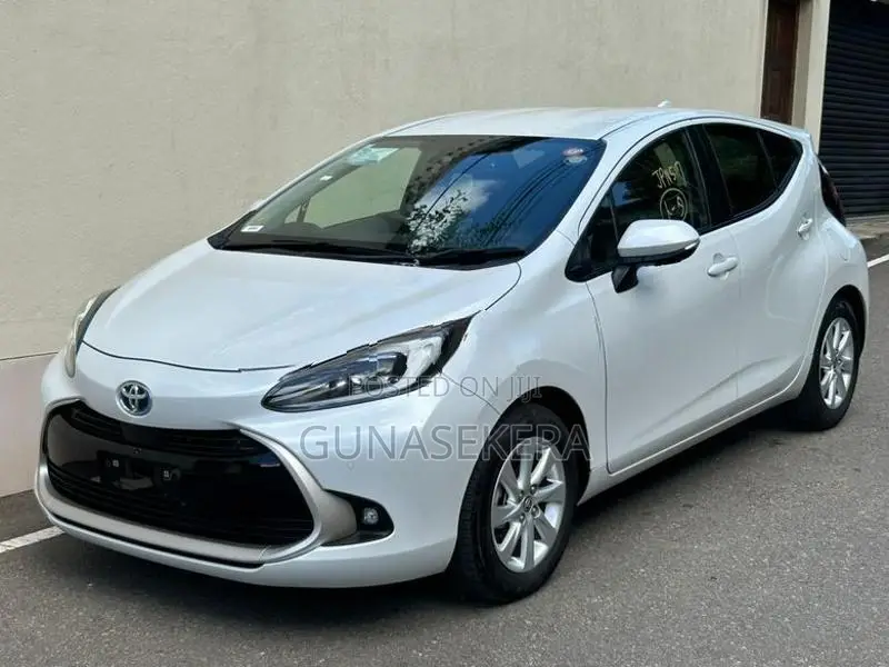 Toyota Aqua Z Highest Grade 2024