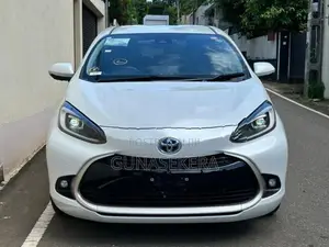 Toyota Aqua Z Highest Grade 2024