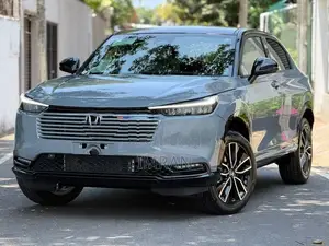Honda Vezel Z PLAY PREMIUM 2025