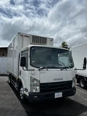 Isuzu Elf 2016