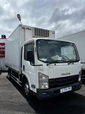 Isuzu Elf Freezer 2017