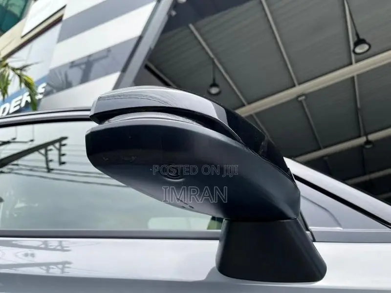 Honda Vezel ZPLAY PREMIUM 2025
